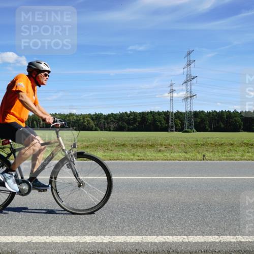 07.09.2025 - 19. Norderstedt Triathlon Michael Burmester http://msf.ph/oto/8859387 07.09.2025 13:37:03 Radfahren 1304 meine-sportfotos.de
