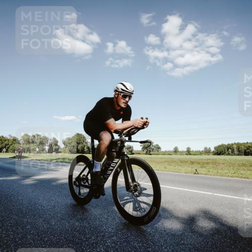07.09.2025 - 19. Norderstedt Triathlon Michael Burmester http://msf.ph/oto/8859391 07.09.2025 15:46:17 Radfahren 530, 933, 1458, 1494 meine-sportfotos.de