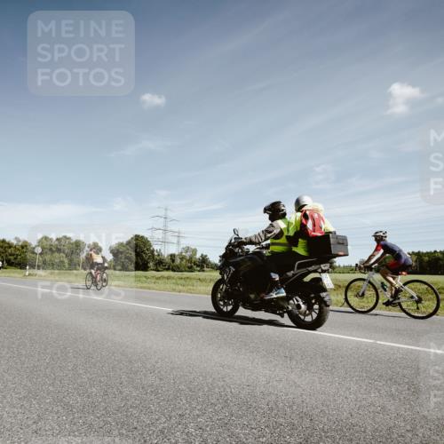 07.09.2025 - 19. Norderstedt Triathlon Michael Burmester http://msf.ph/oto/8859414 07.09.2025 12:44:00 Radfahren  meine-sportfotos.de