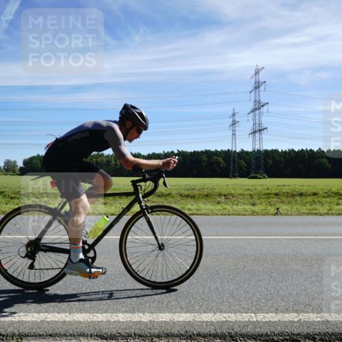 07.09.2025 - 19. Norderstedt Triathlon Michael Burmester http://msf.ph/oto/8859417 07.09.2025 11:38:45 Radfahren 136, 1195 meine-sportfotos.de