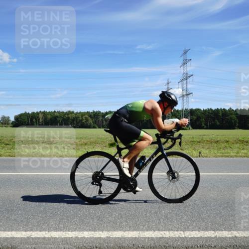 07.09.2025 - 19. Norderstedt Triathlon Michael Burmester http://msf.ph/oto/8859419 07.09.2025 13:37:56 Radfahren 999, 1003, 1007 meine-sportfotos.de
