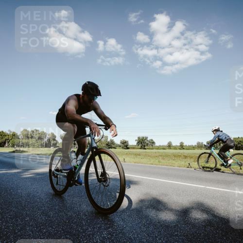07.09.2025 - 19. Norderstedt Triathlon Michael Burmester http://msf.ph/oto/8859420 07.09.2025 15:46:27 Radfahren 875, 912, 1533 meine-sportfotos.de