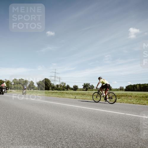 07.09.2025 - 19. Norderstedt Triathlon Michael Burmester http://msf.ph/oto/8859421 07.09.2025 12:44:02 Radfahren  meine-sportfotos.de