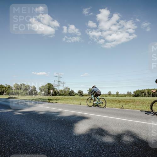 07.09.2025 - 19. Norderstedt Triathlon Michael Burmester http://msf.ph/oto/8859423 07.09.2025 15:46:28 Radfahren 875, 912, 1533 meine-sportfotos.de