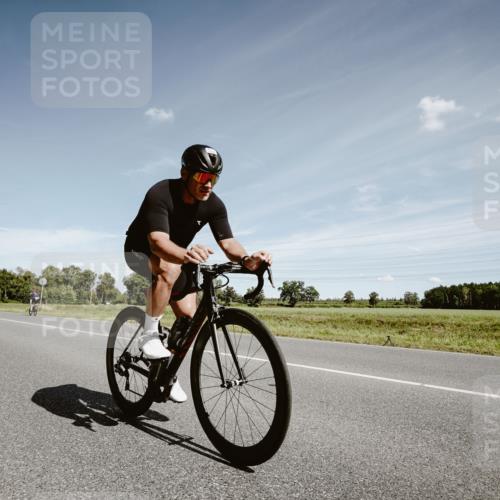 07.09.2025 - 19. Norderstedt Triathlon Michael Burmester http://msf.ph/oto/8859439 07.09.2025 12:44:14 Radfahren 707, 1342 meine-sportfotos.de
