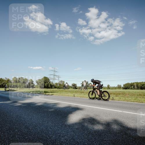 07.09.2025 - 19. Norderstedt Triathlon Michael Burmester http://msf.ph/oto/8859451 07.09.2025 15:46:37 Radfahren 536 meine-sportfotos.de
