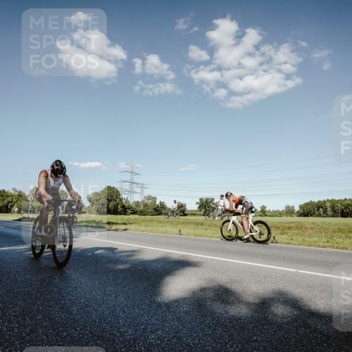 07.09.2025 - 19. Norderstedt Triathlon Michael Burmester http://msf.ph/oto/8859454 07.09.2025 15:46:38 Radfahren 526, 536 meine-sportfotos.de