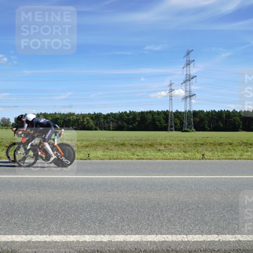 07.09.2025 - 19. Norderstedt Triathlon Michael Burmester http://msf.ph/oto/8859457 07.09.2025 13:38:25 Radfahren 314 meine-sportfotos.de