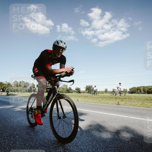 07.09.2025 - 19. Norderstedt Triathlon Michael Burmester http://msf.ph/oto/8859465 07.09.2025 15:46:42 Radfahren 526 meine-sportfotos.de