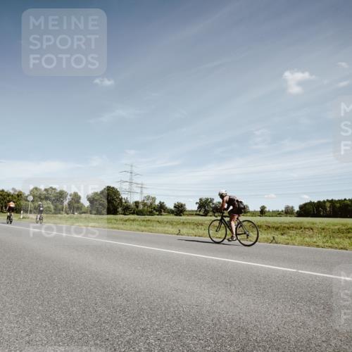 07.09.2025 - 19. Norderstedt Triathlon Michael Burmester http://msf.ph/oto/8859470 07.09.2025 12:44:27 Radfahren 742 meine-sportfotos.de