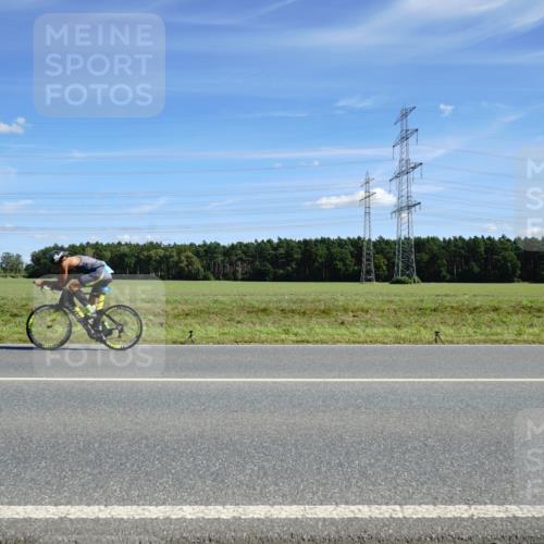 07.09.2025 - 19. Norderstedt Triathlon Michael Burmester http://msf.ph/oto/8859486 07.09.2025 13:39:22 Radfahren 1006, 1016 meine-sportfotos.de