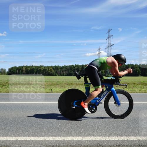 07.09.2025 - 19. Norderstedt Triathlon Michael Burmester http://msf.ph/oto/8859490 07.09.2025 13:39:24 Radfahren 1006, 1016 meine-sportfotos.de