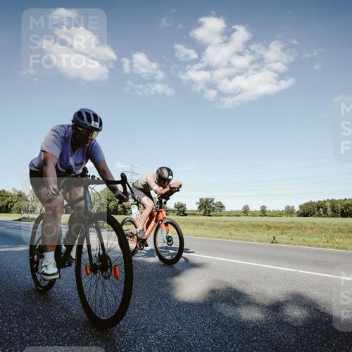 07.09.2025 - 19. Norderstedt Triathlon Michael Burmester http://msf.ph/oto/8859492 07.09.2025 15:46:54 Radfahren 453, 514, 914, 944, 1529 meine-sportfotos.de
