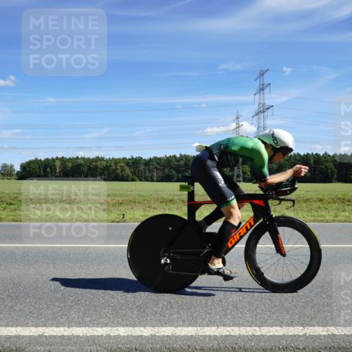 07.09.2025 - 19. Norderstedt Triathlon Michael Burmester http://msf.ph/oto/8859495 07.09.2025 13:39:25 Radfahren 1006, 1016 meine-sportfotos.de