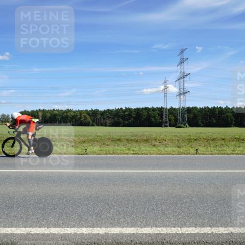 07.09.2025 - 19. Norderstedt Triathlon Michael Burmester http://msf.ph/oto/8859500 07.09.2025 13:39:28 Radfahren 1016 meine-sportfotos.de