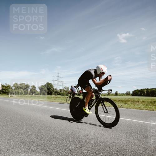 07.09.2025 - 19. Norderstedt Triathlon Michael Burmester http://msf.ph/oto/8859504 07.09.2025 12:44:49 Radfahren 209, 1221, 1360 meine-sportfotos.de