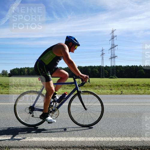 07.09.2025 - 19. Norderstedt Triathlon Michael Burmester http://msf.ph/oto/8859508 07.09.2025 11:39:38 Radfahren 300, 806, 1210 meine-sportfotos.de