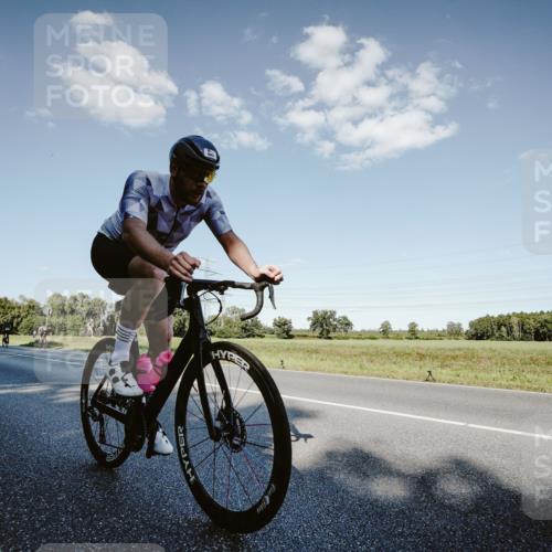 07.09.2025 - 19. Norderstedt Triathlon Michael Burmester http://msf.ph/oto/8859509 07.09.2025 15:46:59 Radfahren 943, 1080, 1529 meine-sportfotos.de