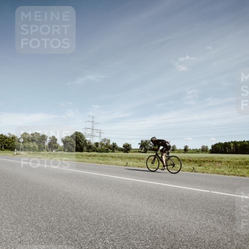 07.09.2025 - 19. Norderstedt Triathlon Michael Burmester http://msf.ph/oto/8859534 07.09.2025 12:45:17 Radfahren  meine-sportfotos.de