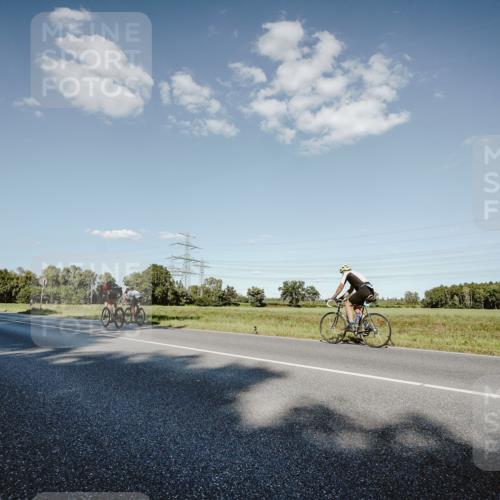 07.09.2025 - 19. Norderstedt Triathlon Michael Burmester http://msf.ph/oto/8859539 07.09.2025 15:47:08 Radfahren 386, 543 meine-sportfotos.de