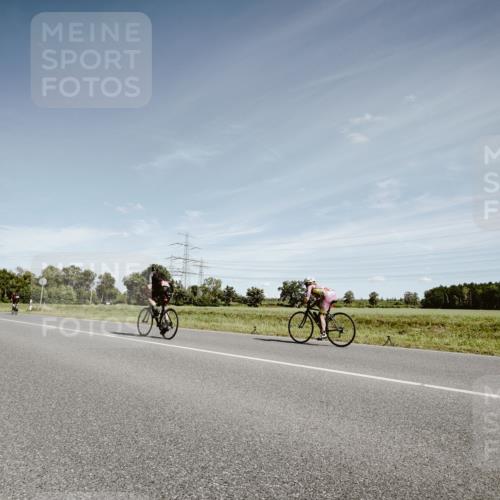 07.09.2025 - 19. Norderstedt Triathlon Michael Burmester http://msf.ph/oto/8859548 07.09.2025 12:45:25 Radfahren 222, 308, 739, 783 meine-sportfotos.de