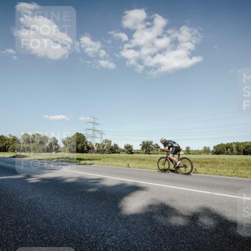 07.09.2025 - 19. Norderstedt Triathlon Michael Burmester http://msf.ph/oto/8859556 07.09.2025 15:47:18 Radfahren 915, 1514, 1538 meine-sportfotos.de