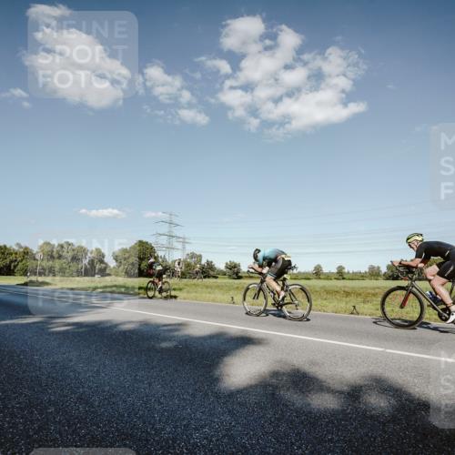07.09.2025 - 19. Norderstedt Triathlon Michael Burmester http://msf.ph/oto/8859560 07.09.2025 15:47:19 Radfahren 1472, 1514 meine-sportfotos.de