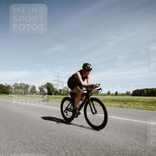 07.09.2025 - 19. Norderstedt Triathlon Michael Burmester http://msf.ph/oto/8859565 07.09.2025 12:45:31 Radfahren 222, 236, 351, 755 meine-sportfotos.de