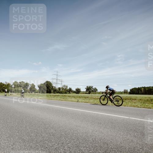 07.09.2025 - 19. Norderstedt Triathlon Michael Burmester http://msf.ph/oto/8859586 07.09.2025 12:45:43 Radfahren 327 meine-sportfotos.de