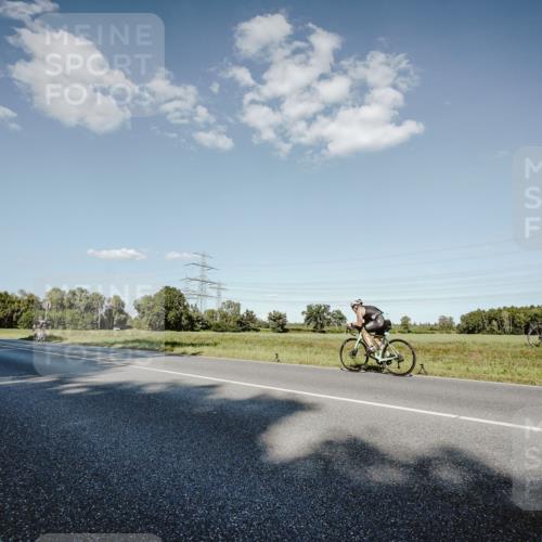 07.09.2025 - 19. Norderstedt Triathlon Michael Burmester http://msf.ph/oto/8859605 07.09.2025 15:47:37 Radfahren 412 meine-sportfotos.de