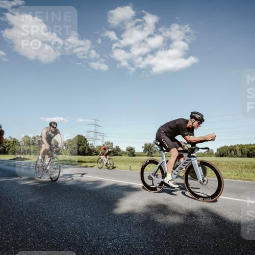 07.09.2025 - 19. Norderstedt Triathlon Michael Burmester http://msf.ph/oto/8859623 07.09.2025 15:47:41 Radfahren 412, 927, 1415, 1419, 1544 meine-sportfotos.de