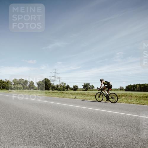 07.09.2025 - 19. Norderstedt Triathlon Michael Burmester http://msf.ph/oto/8859639 07.09.2025 12:46:16 Radfahren 346 meine-sportfotos.de