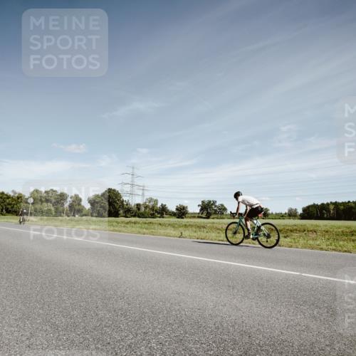 07.09.2025 - 19. Norderstedt Triathlon Michael Burmester http://msf.ph/oto/8859646 07.09.2025 12:46:19 Radfahren 346 meine-sportfotos.de