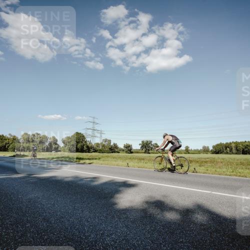 07.09.2025 - 19. Norderstedt Triathlon Michael Burmester http://msf.ph/oto/8859647 07.09.2025 15:47:48 Radfahren 532, 941 meine-sportfotos.de