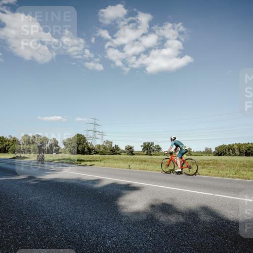 07.09.2025 - 19. Norderstedt Triathlon Michael Burmester http://msf.ph/oto/8859657 07.09.2025 15:47:52 Radfahren  meine-sportfotos.de