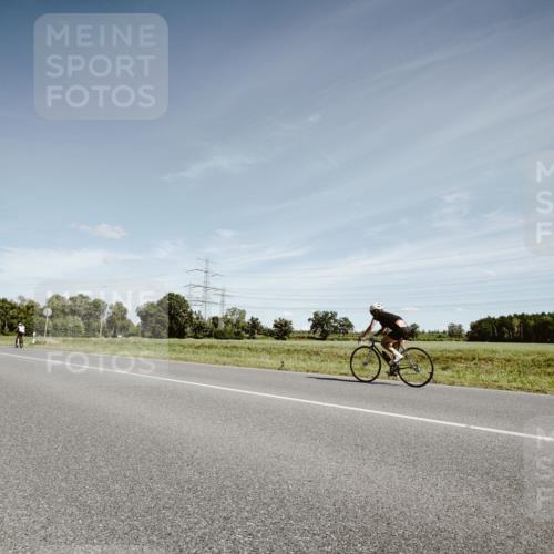 07.09.2025 - 19. Norderstedt Triathlon Michael Burmester http://msf.ph/oto/8859666 07.09.2025 12:46:41 Radfahren 1326 meine-sportfotos.de
