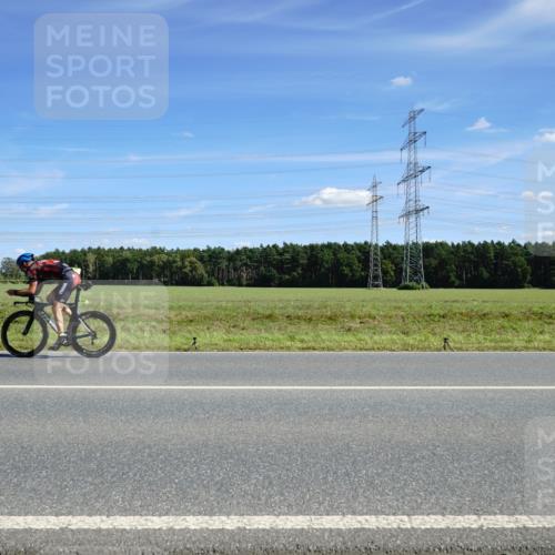 07.09.2025 - 19. Norderstedt Triathlon Michael Burmester http://msf.ph/oto/8859667 07.09.2025 13:41:57 Radfahren 366, 962 meine-sportfotos.de