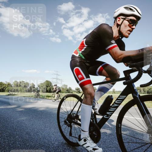 07.09.2025 - 19. Norderstedt Triathlon Michael Burmester http://msf.ph/oto/8859668 07.09.2025 15:47:56 Radfahren 414, 1082 meine-sportfotos.de