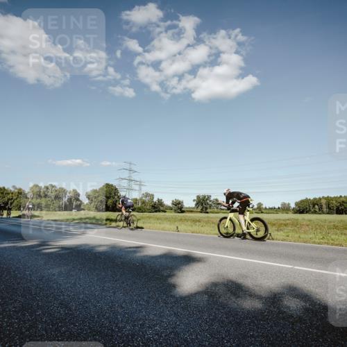 07.09.2025 - 19. Norderstedt Triathlon Michael Burmester http://msf.ph/oto/8859693 07.09.2025 15:48:04 Radfahren 406, 1532 meine-sportfotos.de