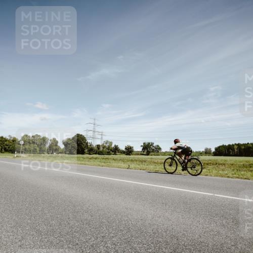 07.09.2025 - 19. Norderstedt Triathlon Michael Burmester http://msf.ph/oto/8859715 07.09.2025 12:47:21 Radfahren  meine-sportfotos.de