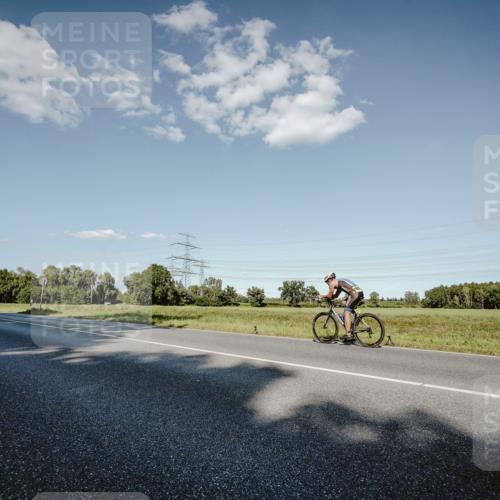 07.09.2025 - 19. Norderstedt Triathlon Michael Burmester http://msf.ph/oto/8859731 07.09.2025 15:48:18 Radfahren 1064 meine-sportfotos.de