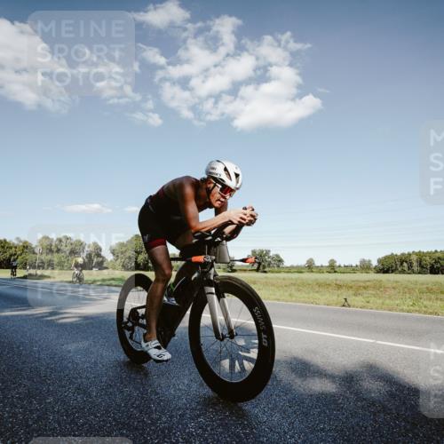 07.09.2025 - 19. Norderstedt Triathlon Michael Burmester http://msf.ph/oto/8859738 07.09.2025 15:48:21 Radfahren 1064, 1516 meine-sportfotos.de