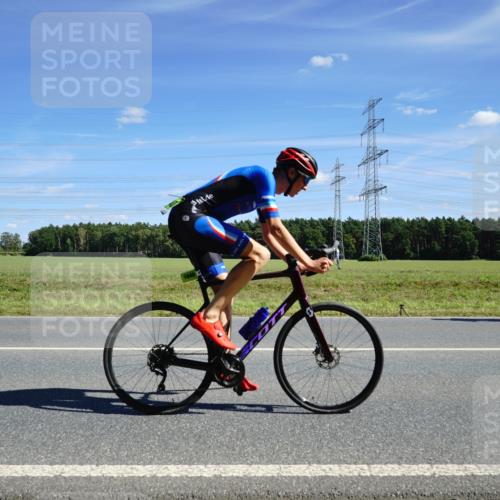07.09.2025 - 19. Norderstedt Triathlon Michael Burmester http://msf.ph/oto/8859741 07.09.2025 13:42:55 Radfahren 1040 meine-sportfotos.de