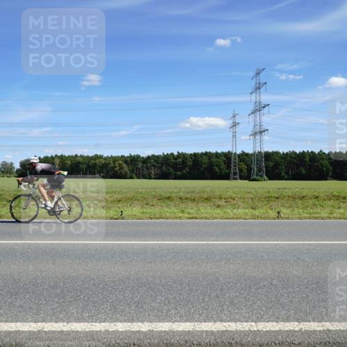 07.09.2025 - 19. Norderstedt Triathlon Michael Burmester http://msf.ph/oto/8859745 07.09.2025 13:42:56 Radfahren 1040 meine-sportfotos.de