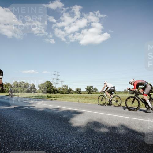07.09.2025 - 19. Norderstedt Triathlon Michael Burmester http://msf.ph/oto/8859749 07.09.2025 15:48:24 Radfahren 1516 meine-sportfotos.de