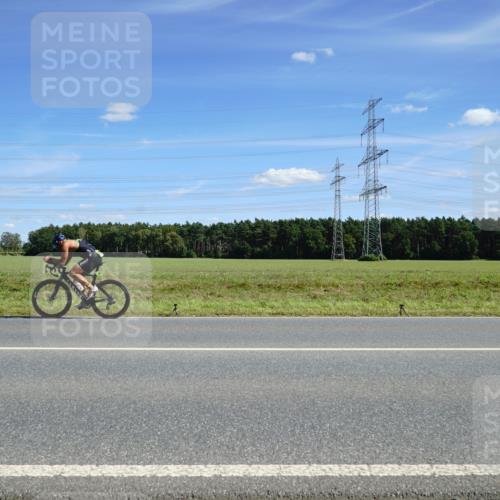 07.09.2025 - 19. Norderstedt Triathlon Michael Burmester http://msf.ph/oto/8859760 07.09.2025 13:43:17 Radfahren 978 meine-sportfotos.de