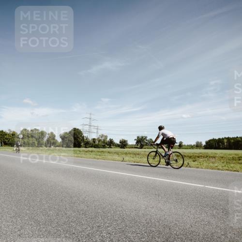 07.09.2025 - 19. Norderstedt Triathlon Michael Burmester http://msf.ph/oto/8859796 07.09.2025 12:48:15 Radfahren 1304 meine-sportfotos.de
