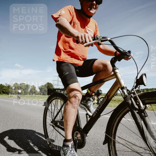07.09.2025 - 19. Norderstedt Triathlon Michael Burmester http://msf.ph/oto/8859803 07.09.2025 12:48:17 Radfahren 1271, 1304 meine-sportfotos.de