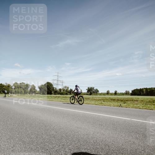 07.09.2025 - 19. Norderstedt Triathlon Michael Burmester http://msf.ph/oto/8859810 07.09.2025 12:48:20 Radfahren 1271, 1304 meine-sportfotos.de