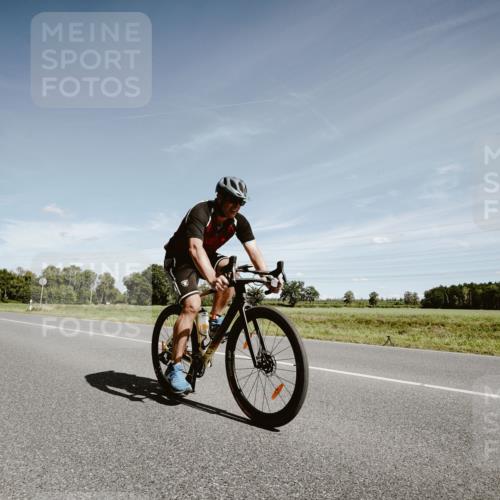 07.09.2025 - 19. Norderstedt Triathlon Michael Burmester http://msf.ph/oto/8859813 07.09.2025 12:48:26 Radfahren 786 meine-sportfotos.de